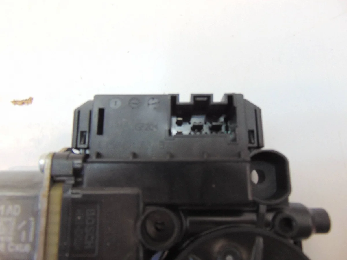 Window Motor Left Front 6R0959801AD