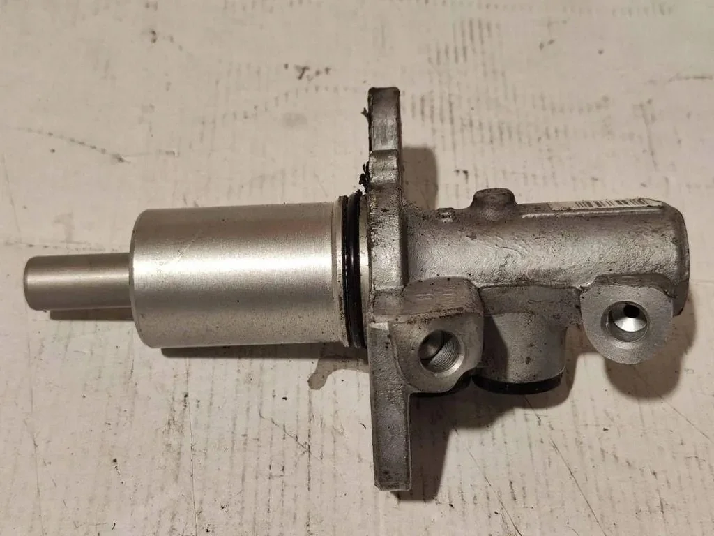 Cylindre de roue AUDI A4 AVANT 8E0611021