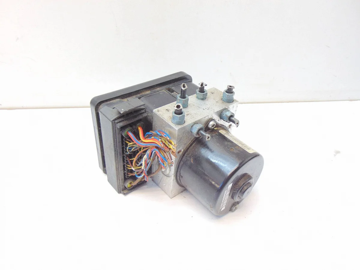 Pompe ABS DSC BMW E90 E91 E87 Occasion