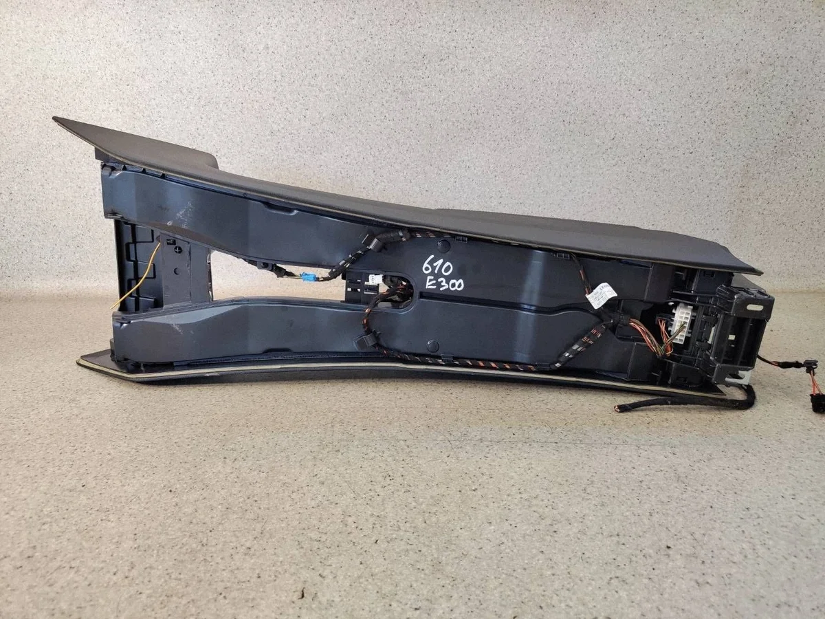 Console centrale Mercedes W212 AOP49841 image 5