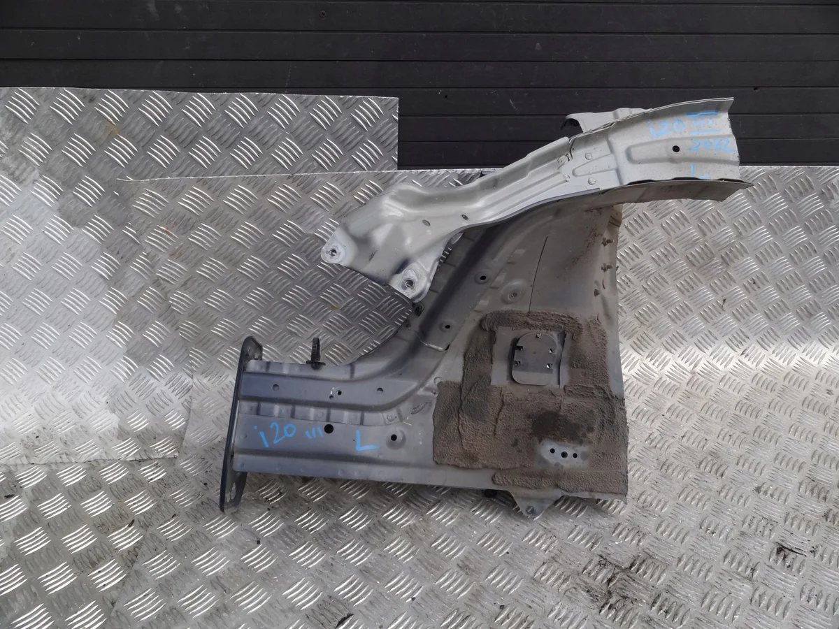 Hyundai i20 III 2024 Voorste Linker Bumpersteun