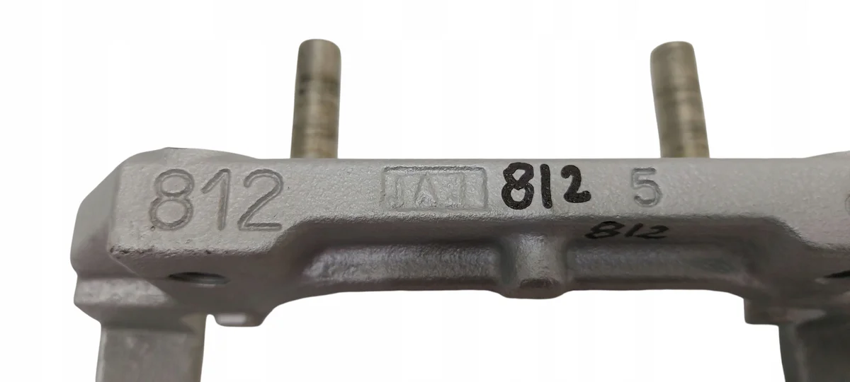 BMW E87 E90 Caliper Bracket Front Right Used image 5