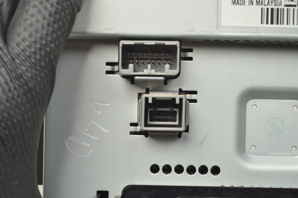2013 Volvo V40 Display Screen 31382525 image 4