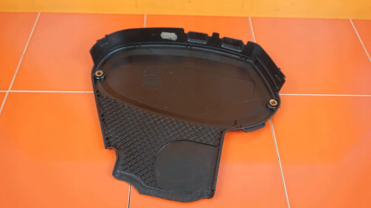 Opel Astra J 1.6 Turbo Gehäuse 55568105 image 3