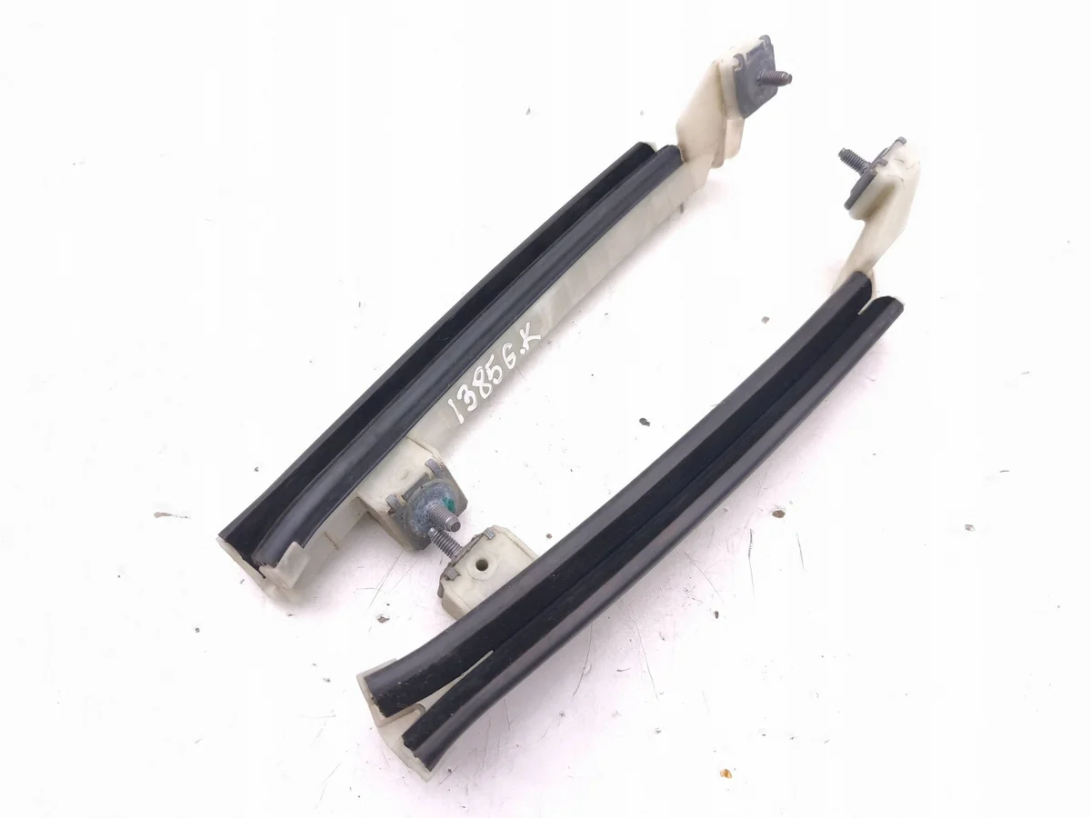 Guia Vidro Porta Dianteira Esquerda Renault Megane IV