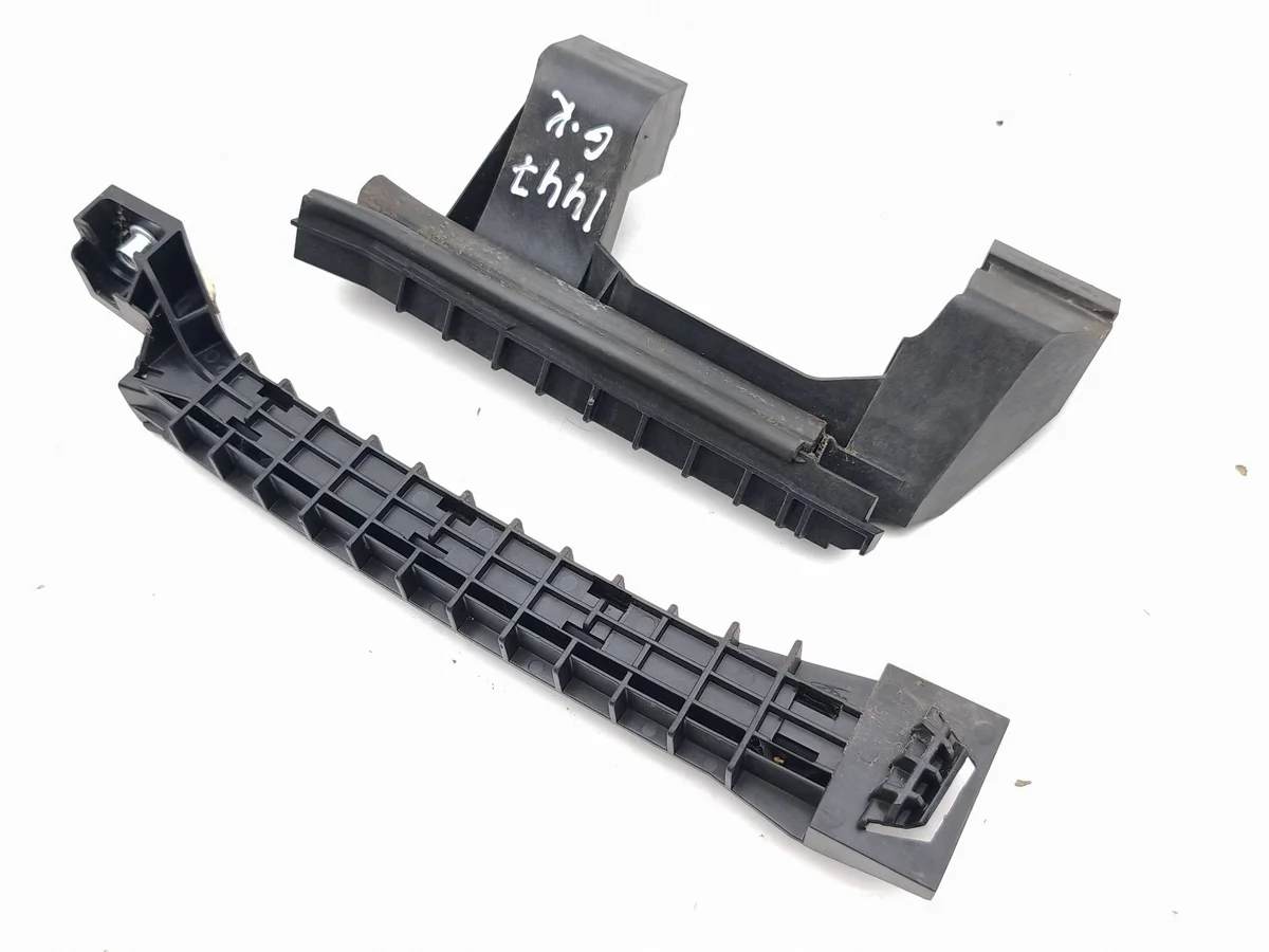 Peugeot 3008 III 2024 Rear Window Guide 9839758280