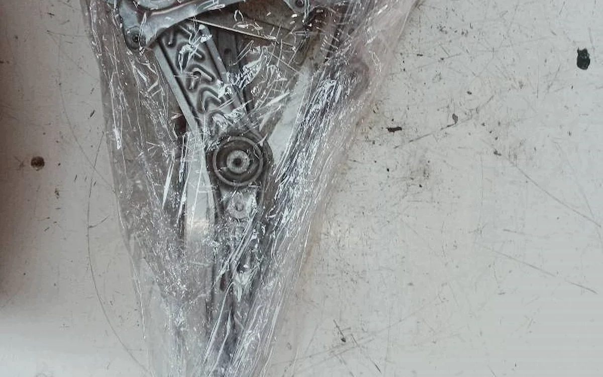 Opel Vectra C Window Mechanism Part Left Front image 3