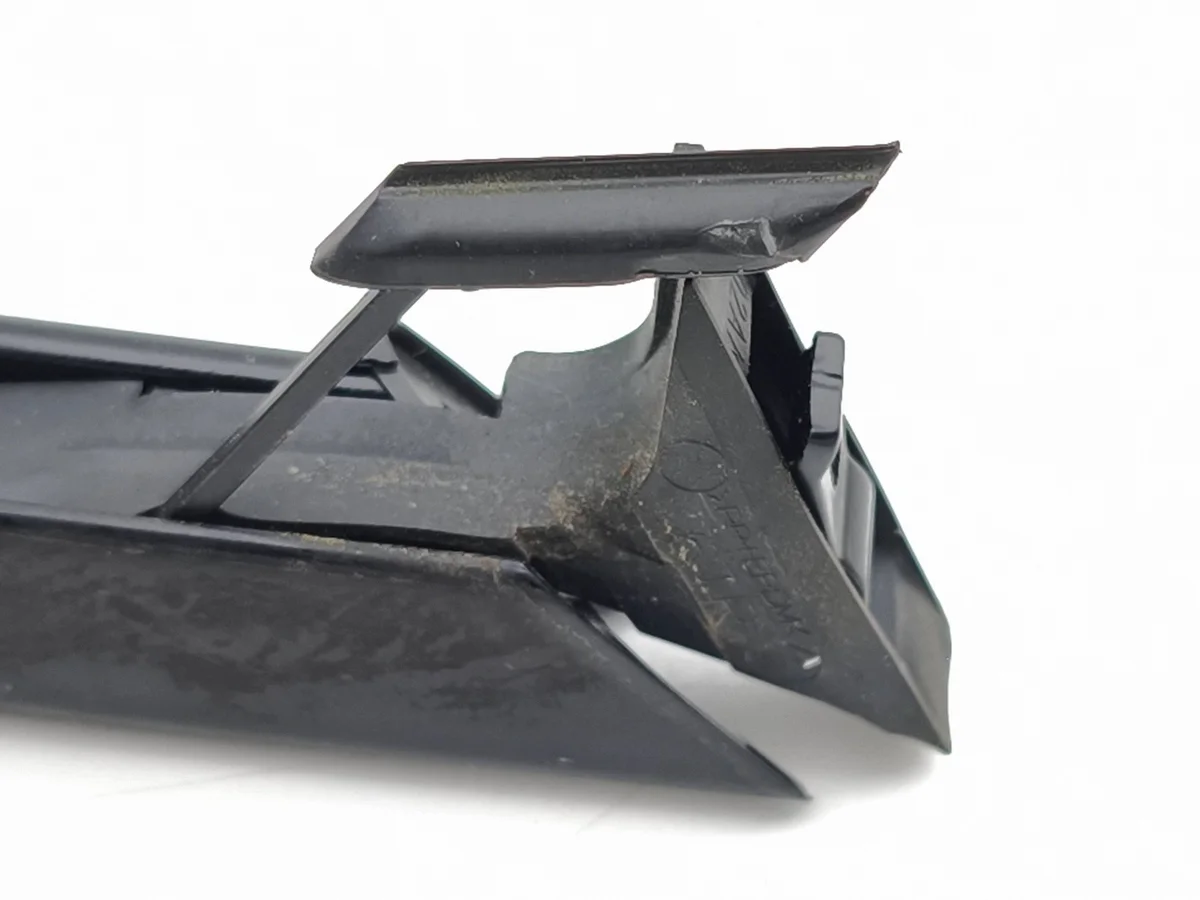 Toyota C-HR Front Door Window Guide AMD238836 image 5
