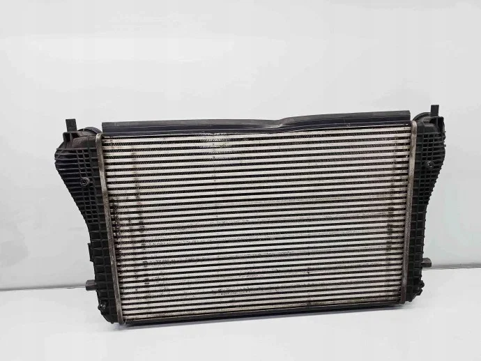 Intercooler VW Touran II 1.6 TDI 1K0145803BN image 4