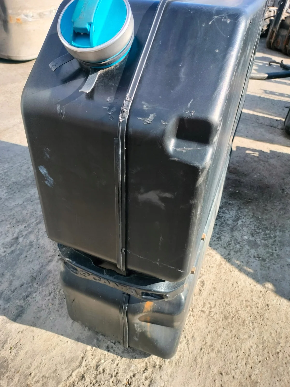 Scania AdBlue Tank 105L 2393232 image 5