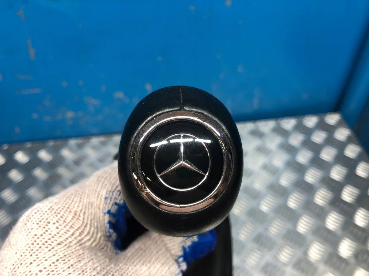 Mercedes W204 Automático Couro A2042671510 image 3