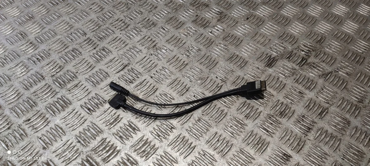 Mercedes-Benz E W212 iPod-uttag A0018278504