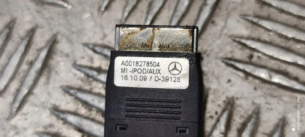Mercedes-Benz E W212 Prise iPod A0018278504