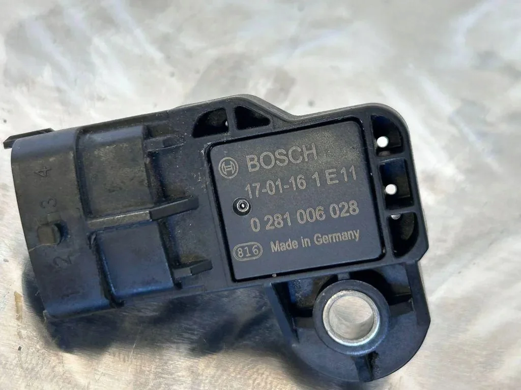 Luftdrucksensor Maserati Ghibli 0281006028 image 6