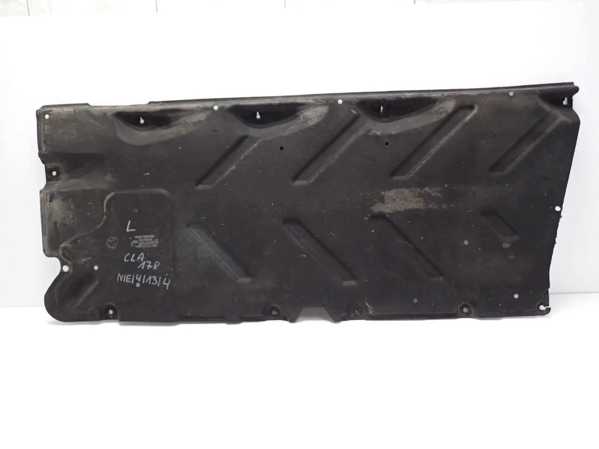 Onderplaat Mercedes CLA W117 Links A2466840100
