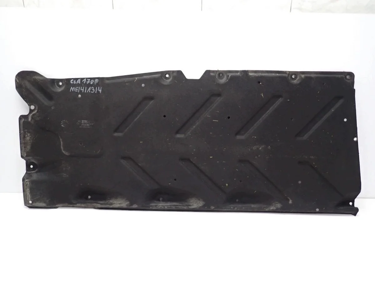 Onderplaat Mercedes CLA W117 A2466840200