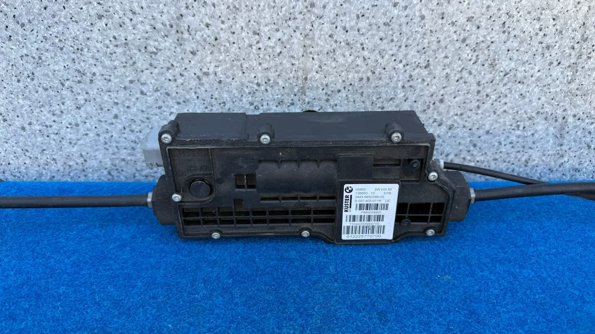 Handrem motor BMW X5 X6 E70 E71 image 6
