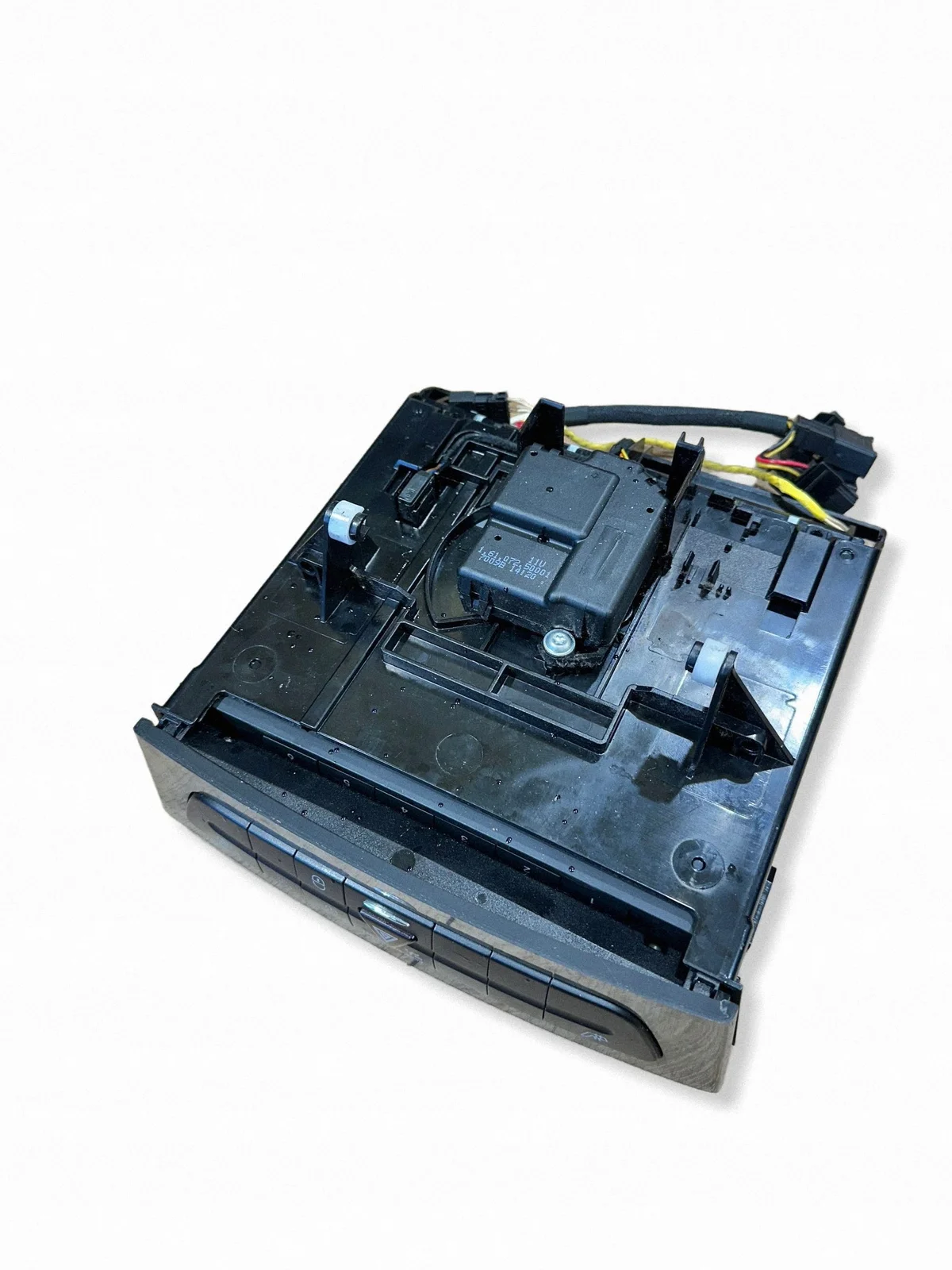Mercedes-Benz E W211 CD/DVD Changer SSR24872 image 3