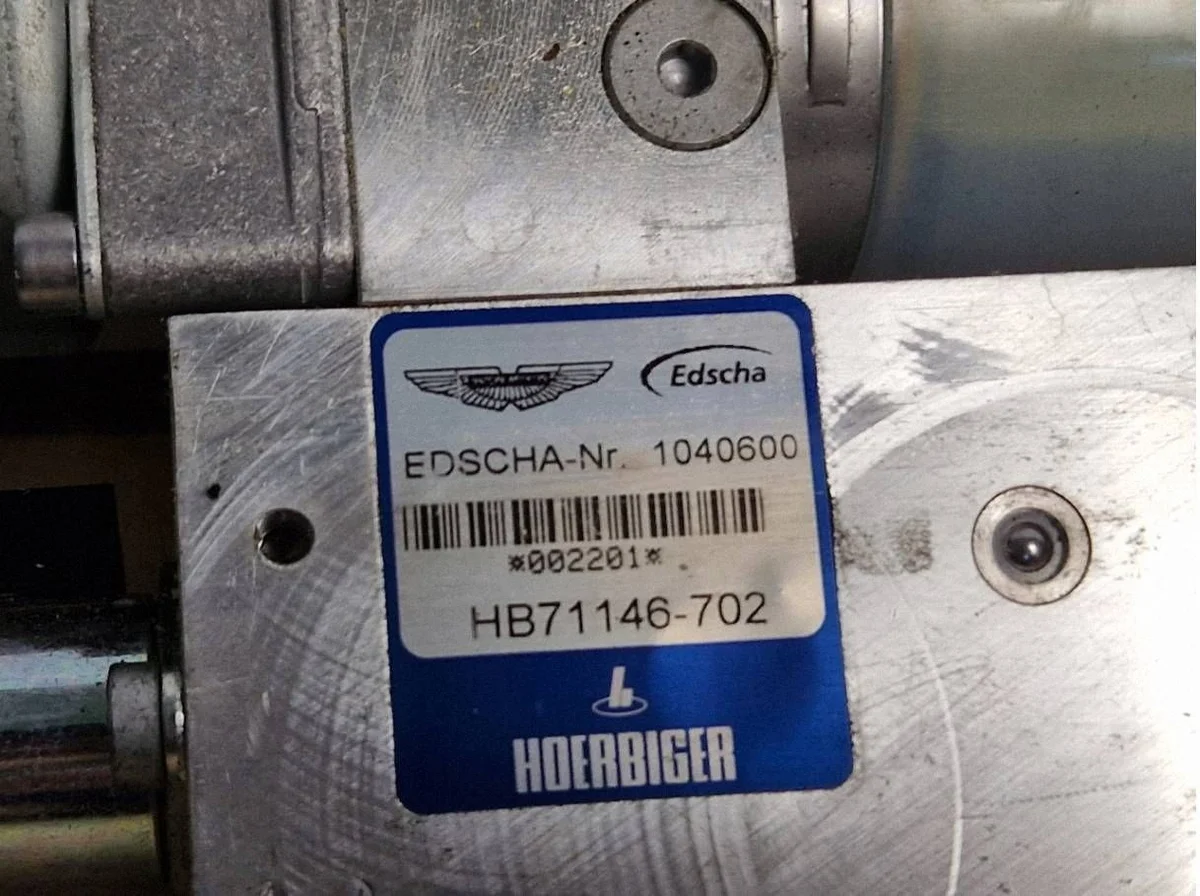 Elektr. dakpomp Aston Martin Vantage HB71146-702 image 4