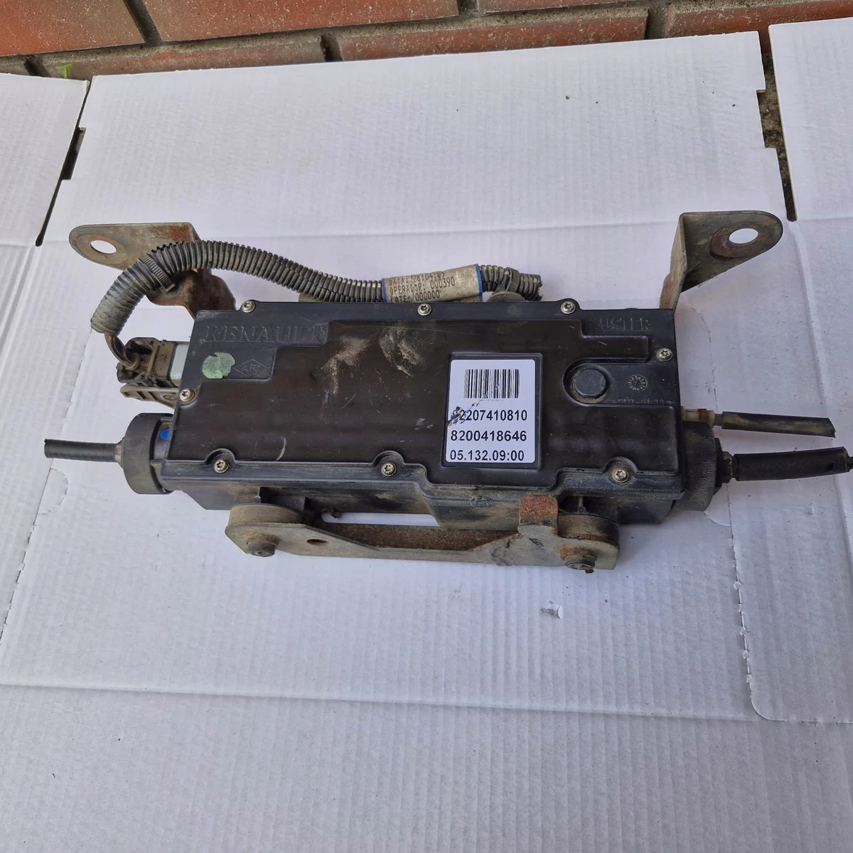 Frein à main électrique Renault Espace IV 8200418646
