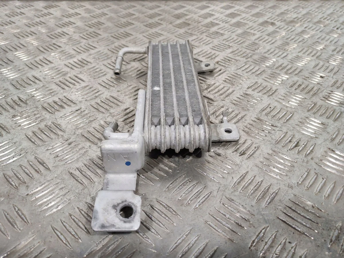 Subaru Outback BT 2023 Refroidisseur Huile Boîte image 9