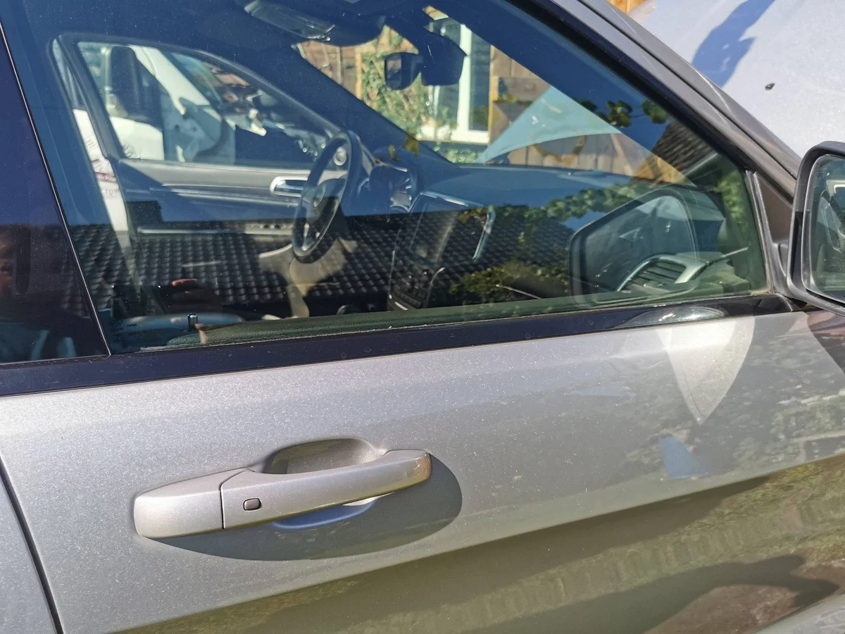 Jeep Grand Cherokee WK2 Window Seal CSJ850