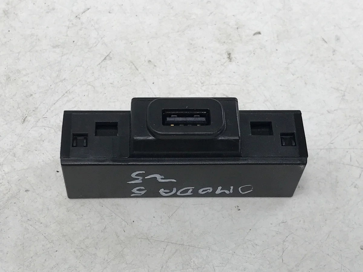 Modulo Porte USB Chery Omoda 5 C5 703000542AA
