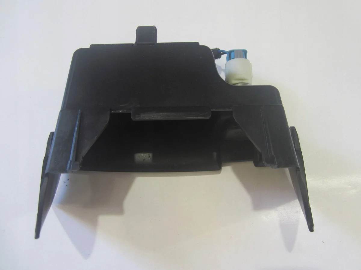 2014 Mazda 6 12V Socket (Front) GHP964361 image 5
