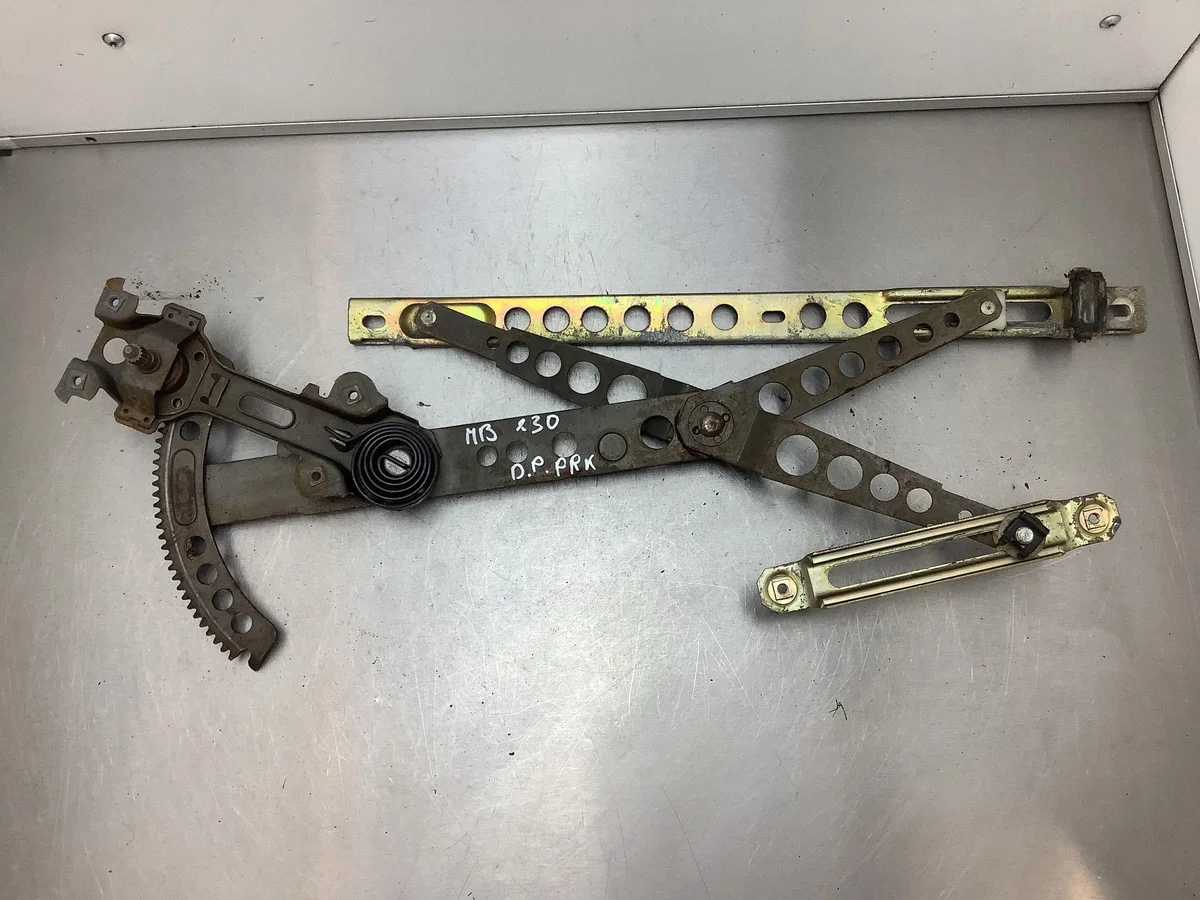 Fensterheber Mercedes W123 1983 rechts vorne