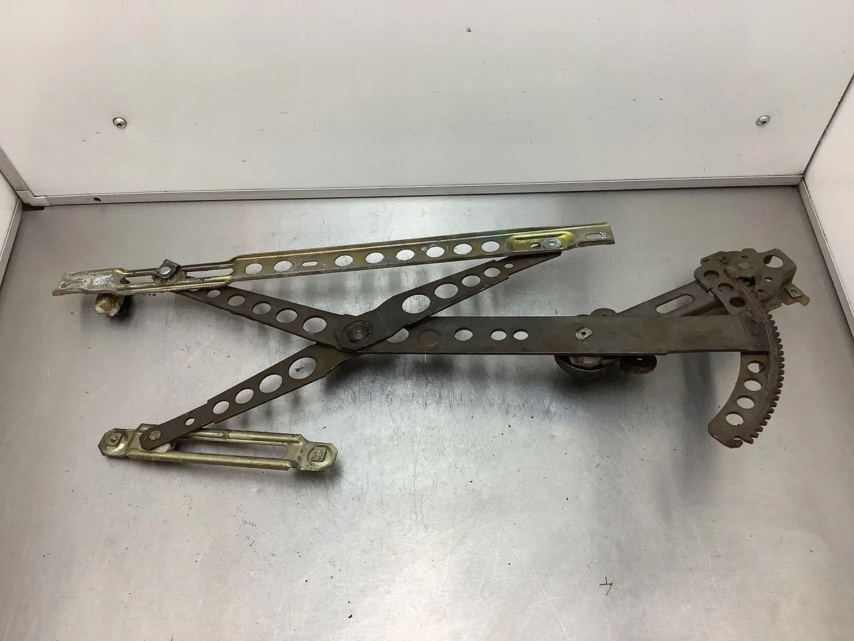 Mercedes W123 1983 Window Regulator Right Front