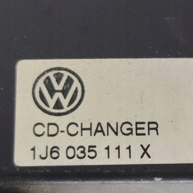 CD/DVD Wisselaar Seat Leon 1J6035111X image 10