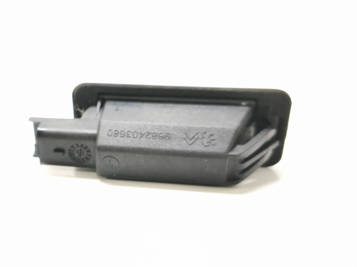 Luz matrícula Peugeot 208 I 2014 9682403880 image 8