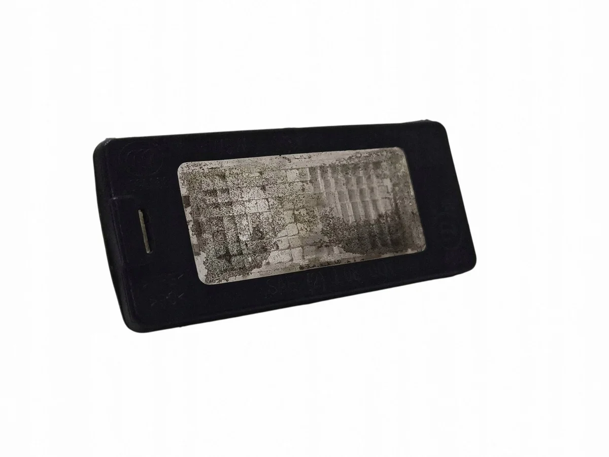 Skoda Octavia Mk3 Lampe Plaque 15A385 image 3