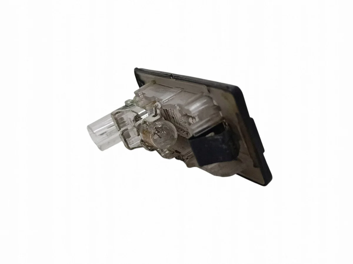Skoda Octavia Mk3 Lampe Plaque 15A385 image 4