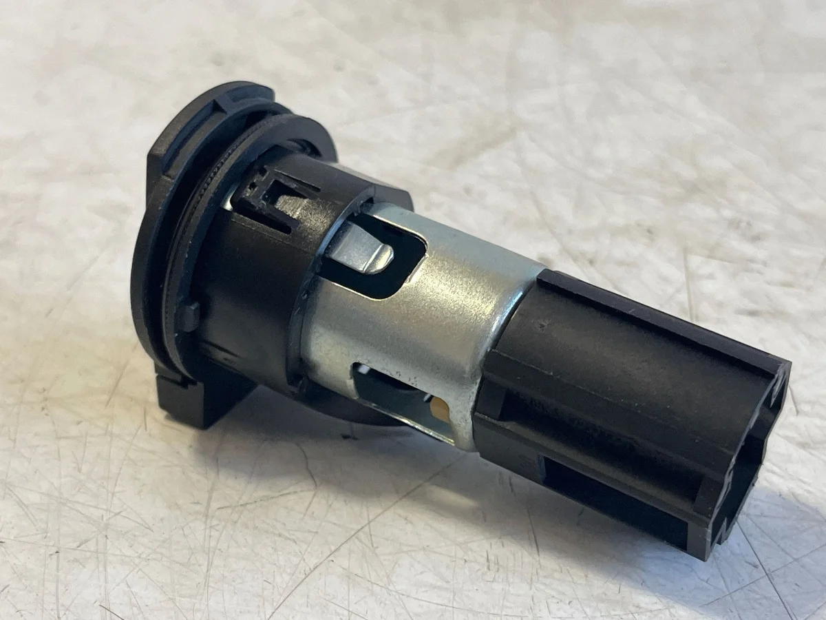 Porsche Cayenne 92A 12V Socket (Front) VAL325669 image 3
