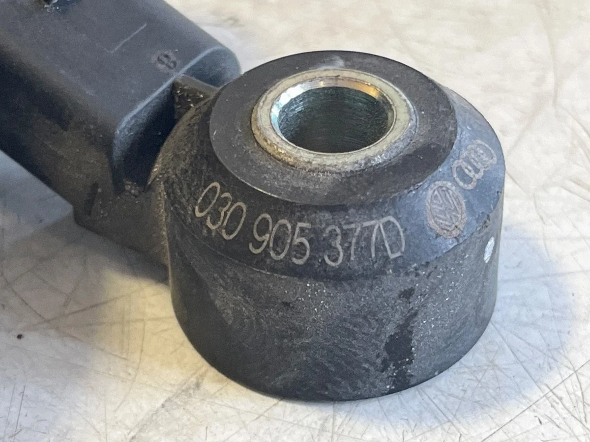 Porsche Cayenne 92A Sensor de Golpeteo 030905377D image 5