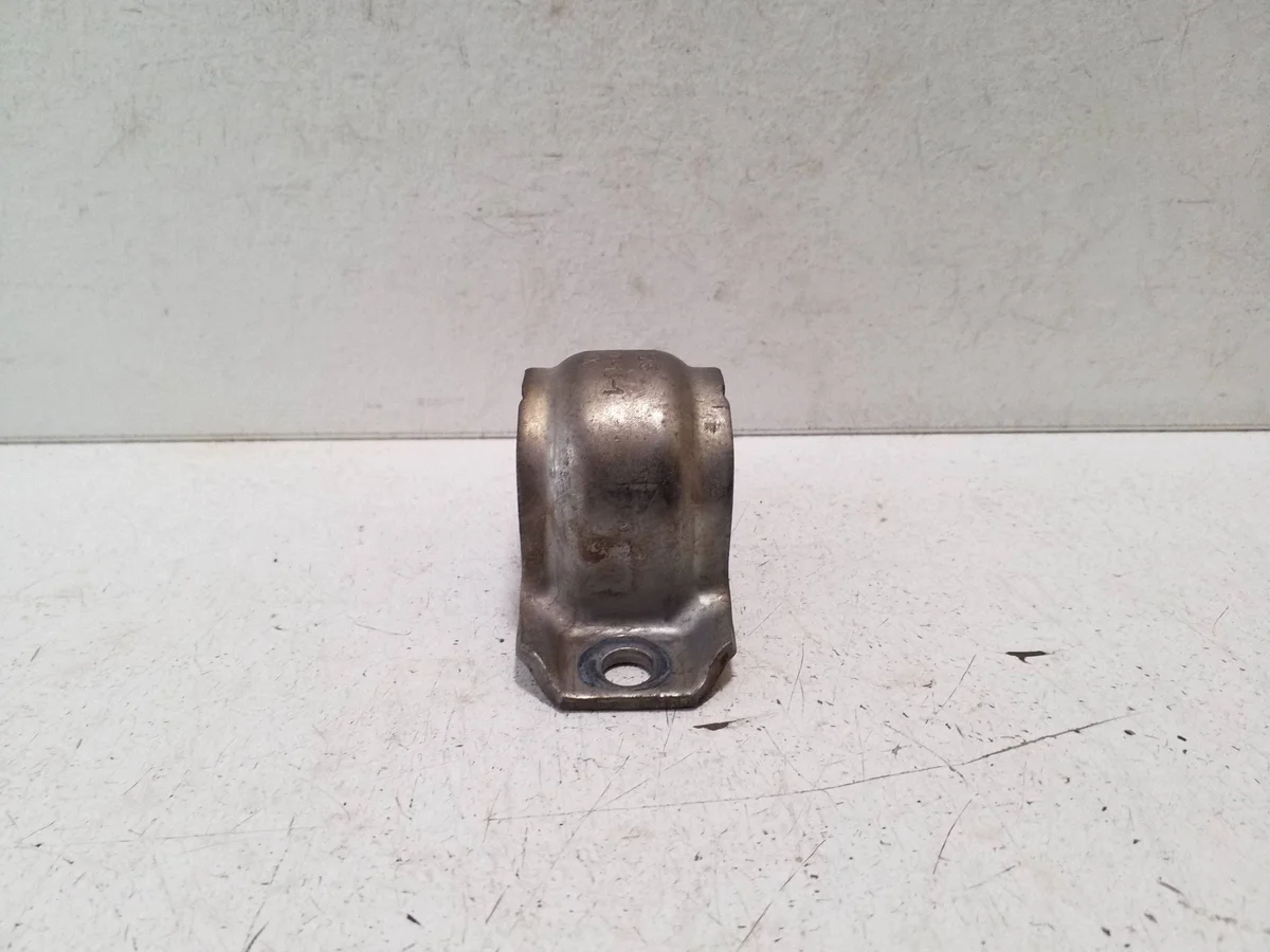 Stabilisatorhalter Skoda Fabia Mk4 VAL325290 image 3