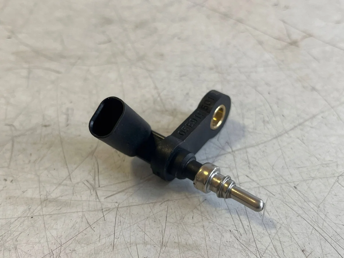 Kühlerflüssigkeitssensor Skoda Kamiq 05E919501 image 4