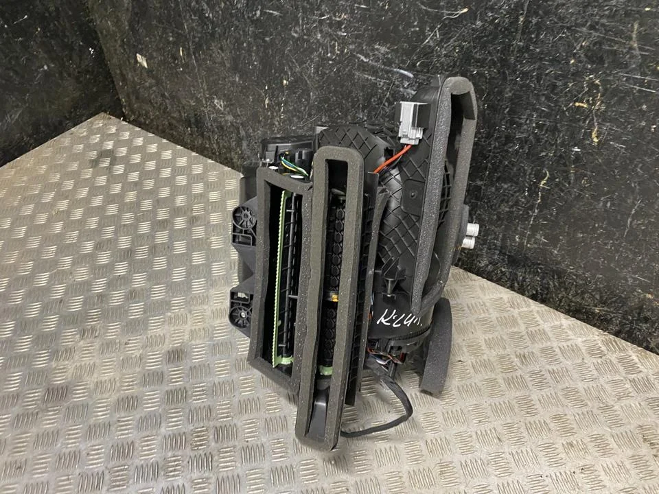 Behuizing ventilator Dacia BIGSTER 272109068R image 3