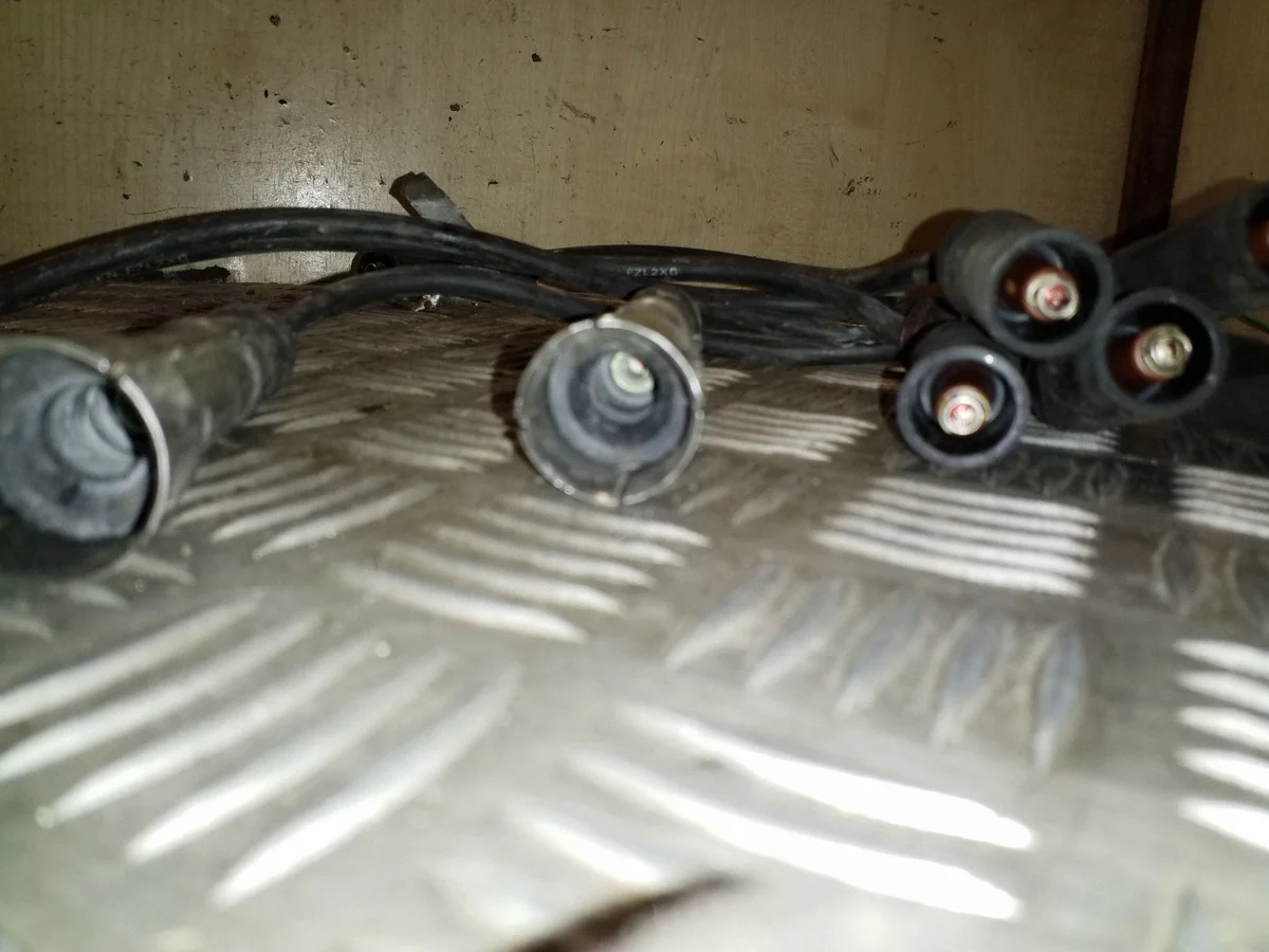 Audi 80 90 S2 B4 Ignition Wires Used