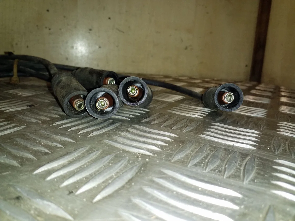 Audi 80 90 S2 B4 Ignition Wires VAL198212