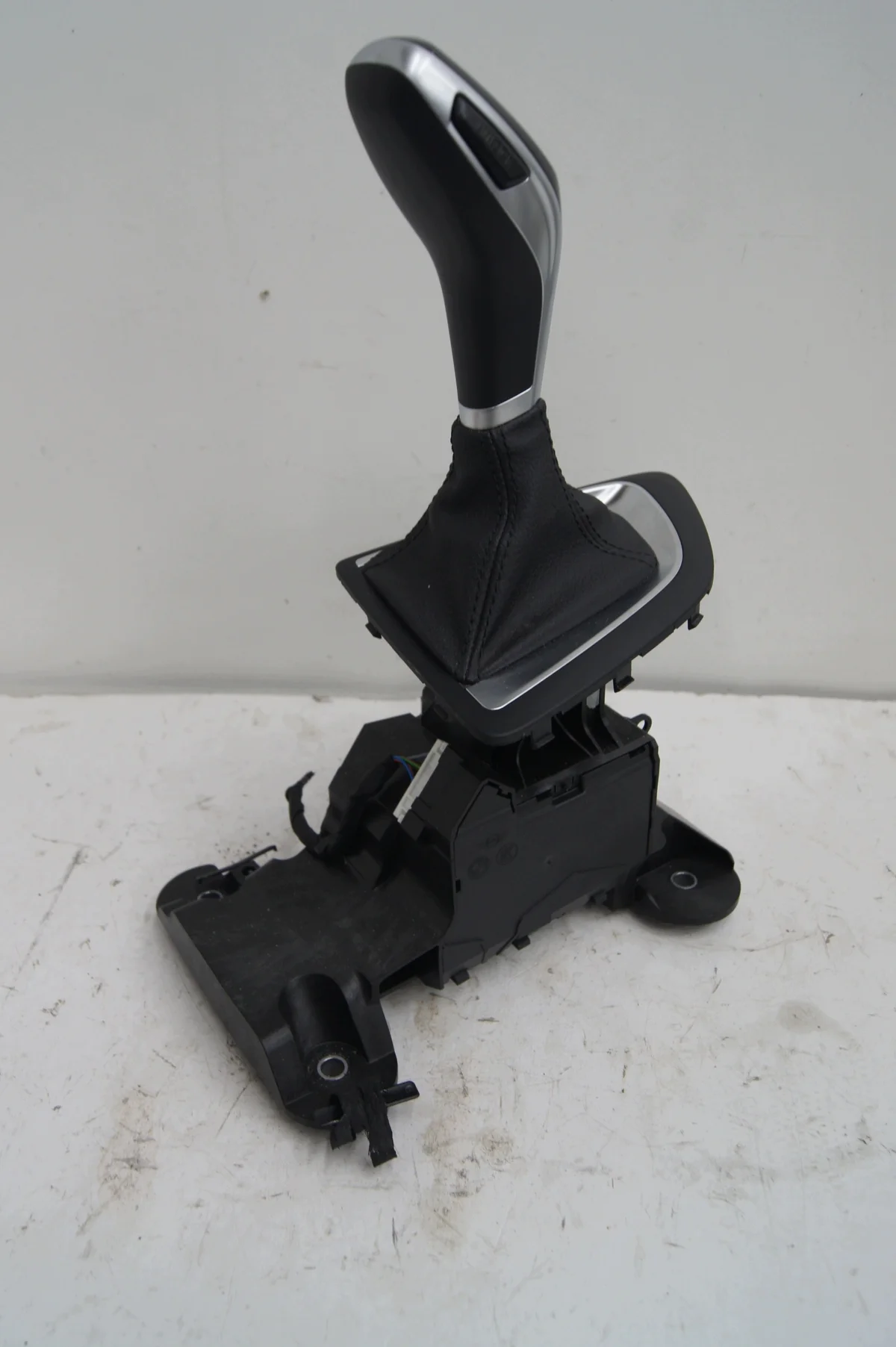 BMW F45 218i Automatik Gangwahlhebel gebraucht image 5