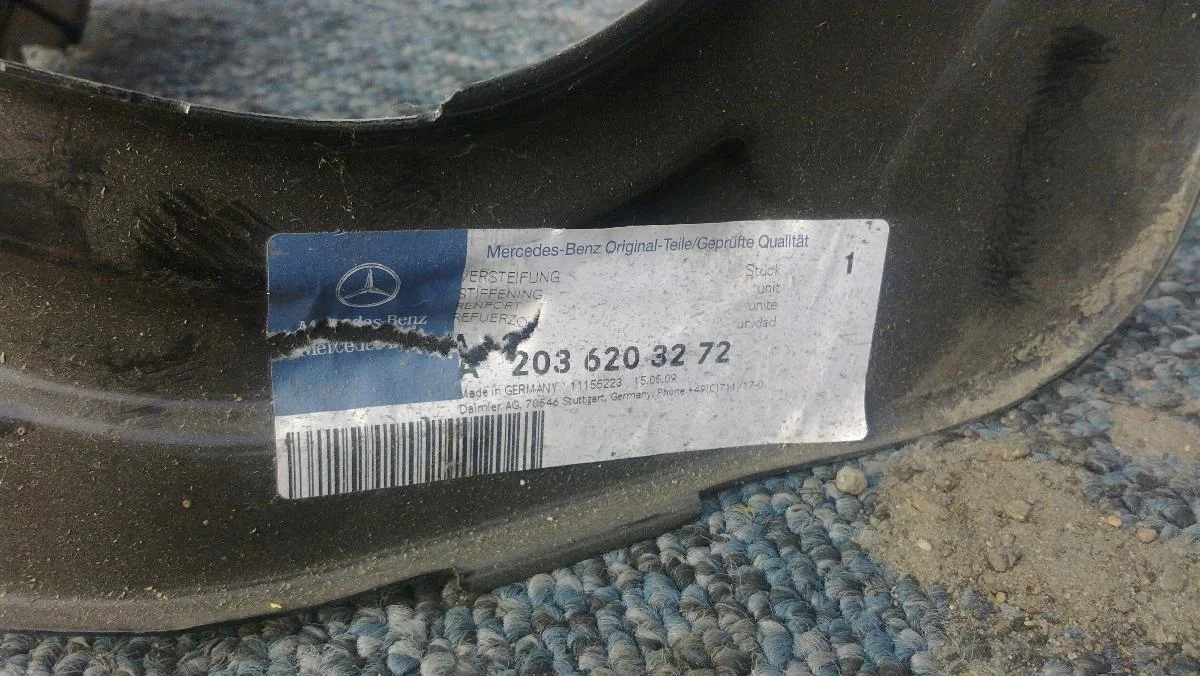 Reforço Farol Mercedes W203 Original Direito image 3