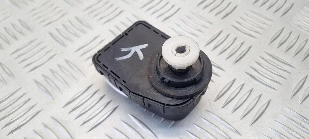 MERCEDES-BENZ E (W211) Motor Nivel Farol 00745701 image 3