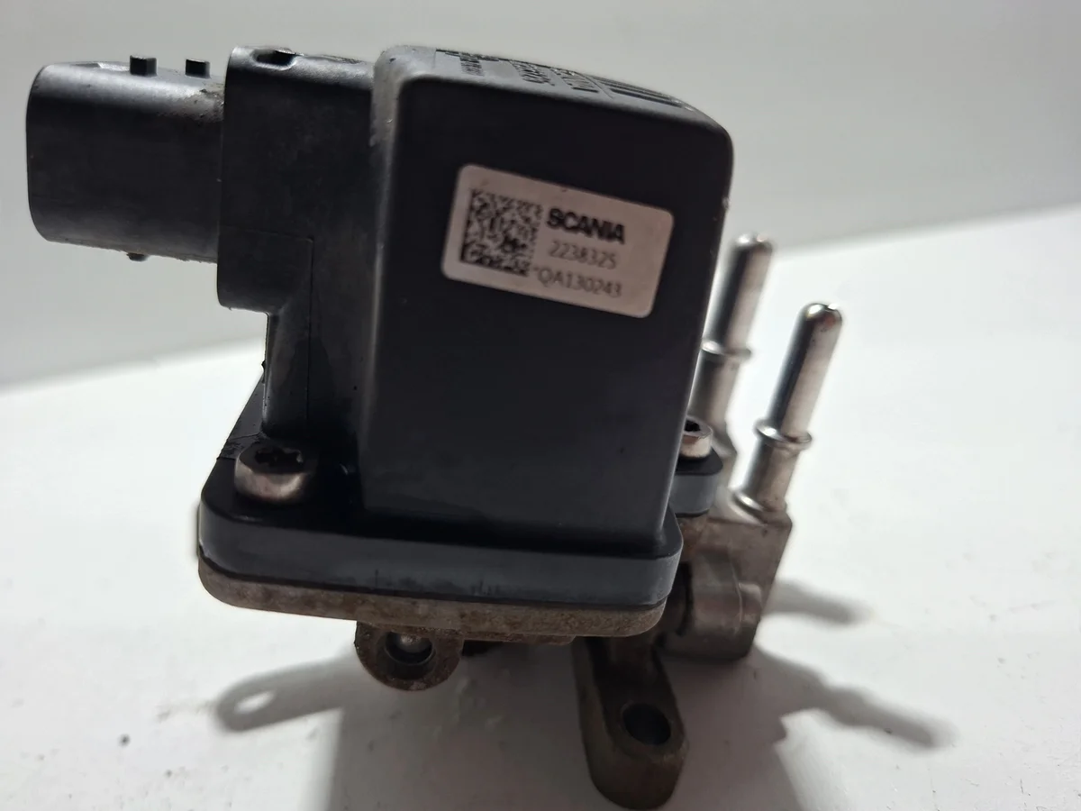 AdBlue Einspritzmodul Scania R 2238325 image 3