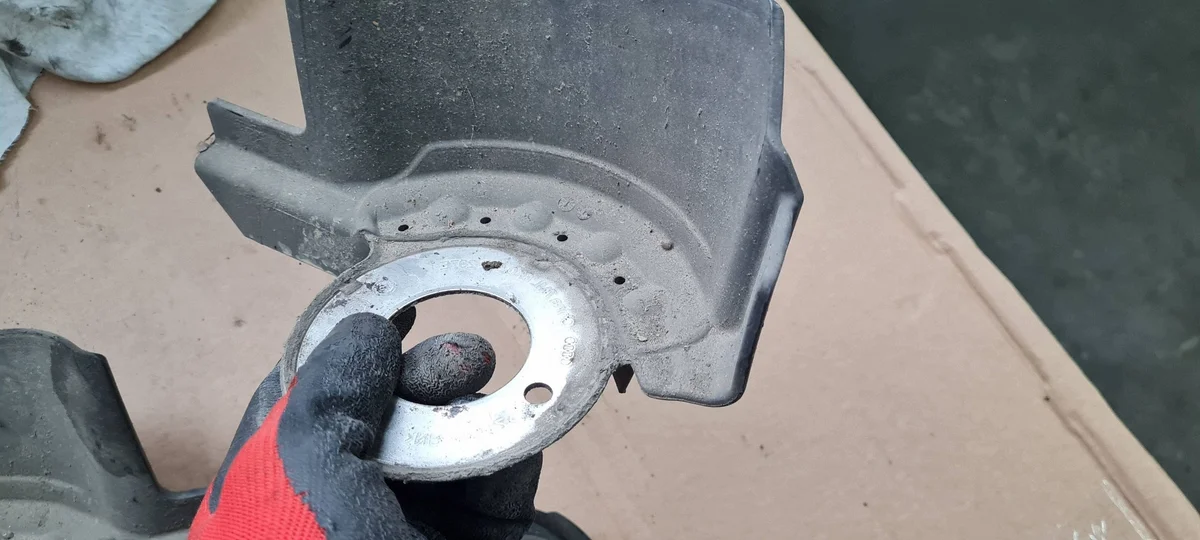 Support ressort arrière Audi A4 B8 A5 8T image 10