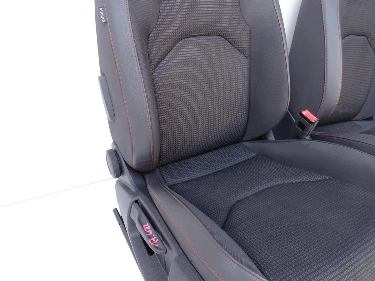 Sièges Cuir Seat Leon III 5F FR 5D HB image 5