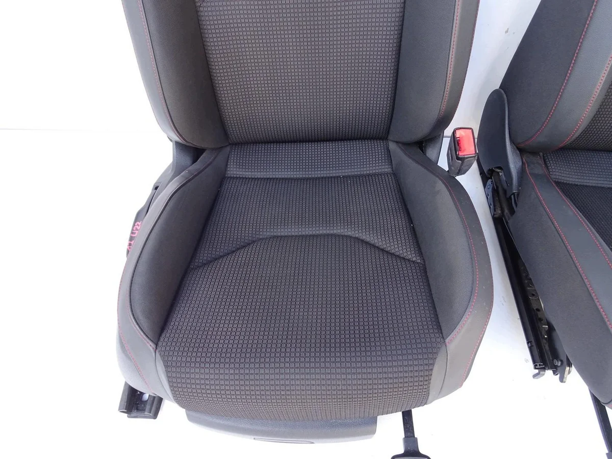 Sièges Cuir Seat Leon III 5F FR 5D HB image 7