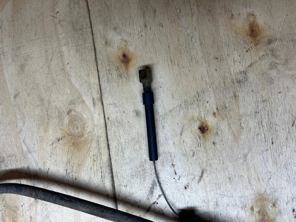Câble d'accélérateur Jeep Wrangler TJ 4.0 image 3