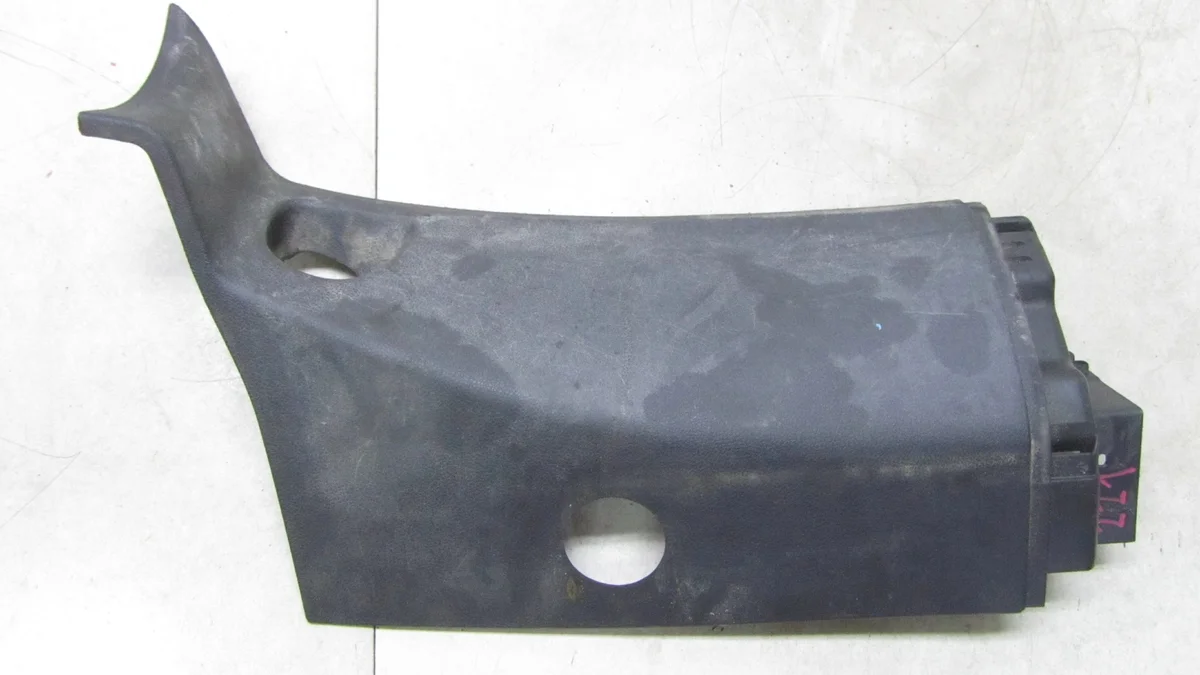 Renault Trafic III Interior Sill Cover Right